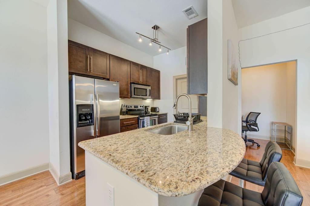 Cozy Apt Nrg Pool,Wi-Fi, Free Parking, Petsok! Houston Exterior photo