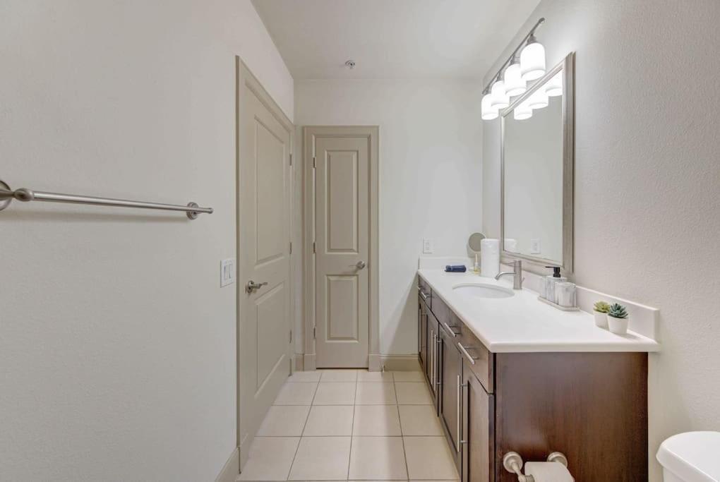 Cozy Apt Nrg Pool,Wi-Fi, Free Parking, Petsok! Houston Exterior photo